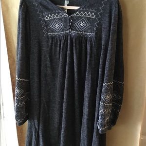 Beautiful Monoreno sweater dress. Sz M